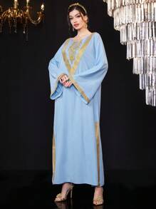 Al Najma Women's Colorblock Embroidery Decor Split Hem Long Sleeve Dress