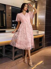 Women'S V-Neck Lotus Leaf Short-Sleeved Dress With Mesh Hem