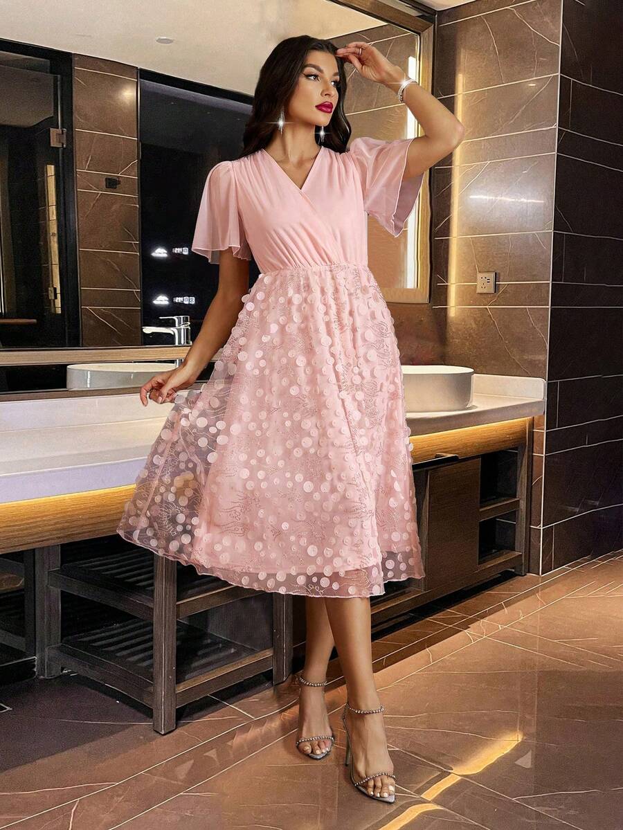 Women'S V-Neck Lotus Leaf Short-Sleeved Dress With Mesh Hem