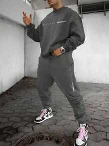 Manfinity Homme Men's Letter Printed Drop Shoulder Long Sleeve Sweatshirt And Sweatpants Set, Fall Clothes