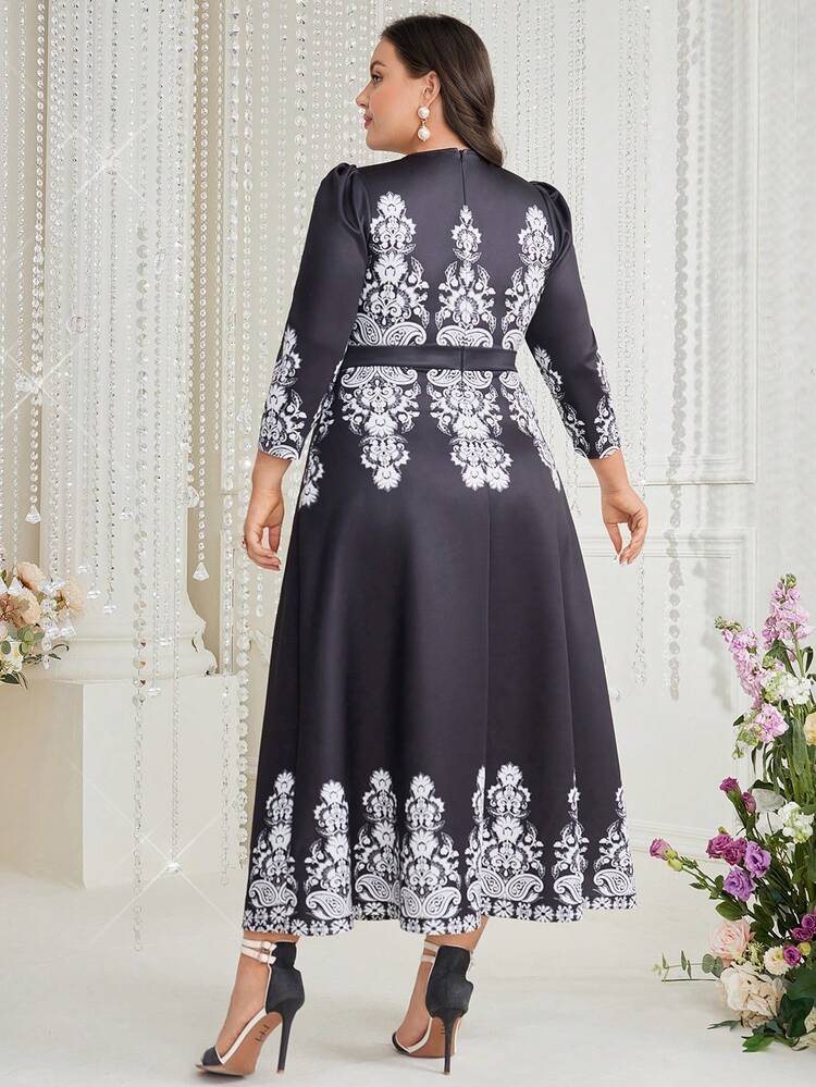Plus Size Vintage Printed Dress