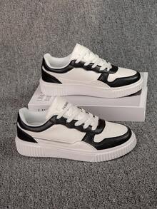 Teenage Boys' Color-Blocking Casual Sneakers With Thick, Anti-Collision Toe Cap, Suitable For Multiple Occasions, Classic White And Black Color Scheme - Black and White - View 3