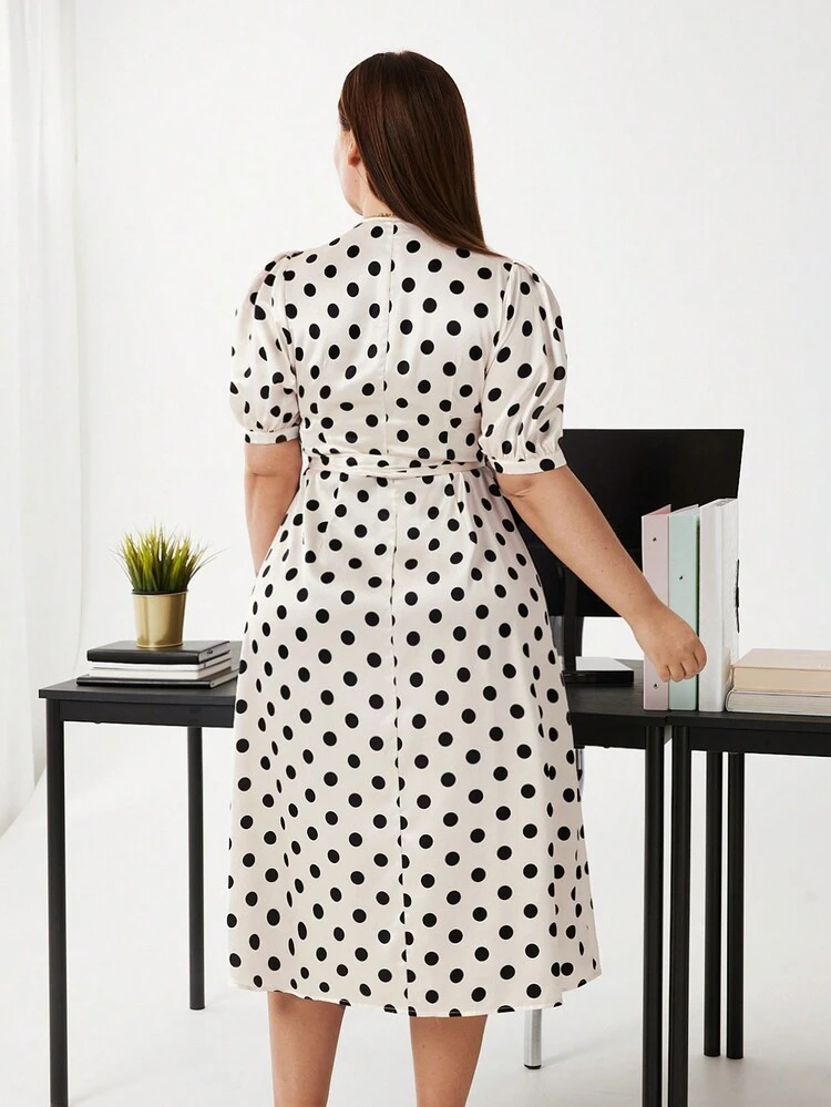 Plus Size Women's Polka Dot Short Puff Sleeve Dress