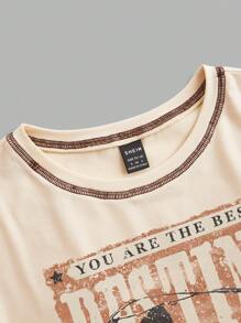 SHEIN EZwear Blusa corta de cuello redondo de manga corta con patrón vaquero retro casual para mujer, verano TÚ ERES EL MEJOR DESTINO HONOR TRADICIONAL PERFECTO ATRÉVETEJÍ A EMPEZAR