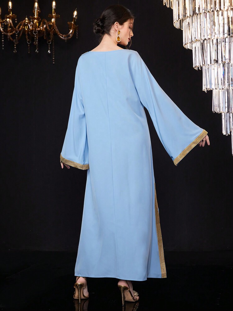 Al Najma 女性顏色拼接刺繡裝飾開叉袖長裙 - 藍色 - 查看 7