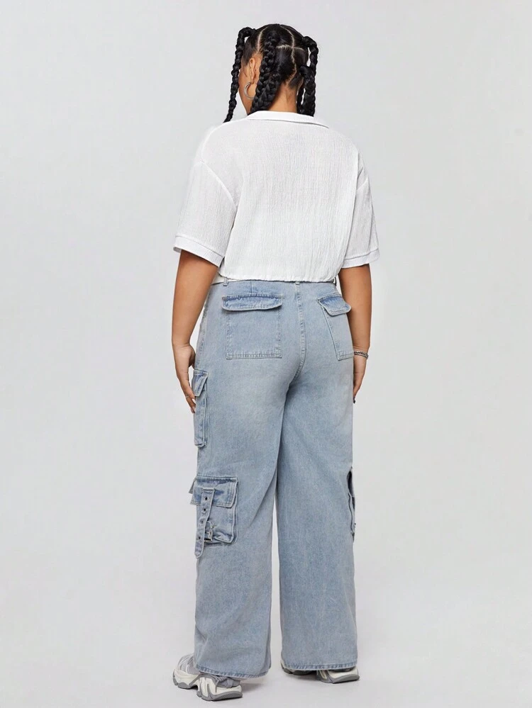 Plus Size Women's Cropped Casual Shirt With Textured Fabric