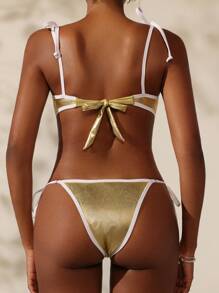 SHEIN Swim 女士两件套比基尼套装，带撞色饰边、结饰细节和镂空侧面，嘉年华夏日海滩