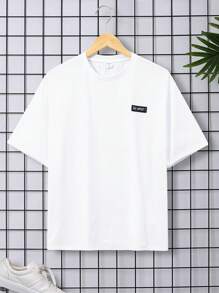 SHEIN Teen Boy Casual Print Patch Round Neck Short Sleeve T-Shirt And Shorts With Crossbody Bag Knit Three-Piece Suit