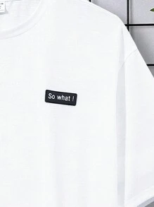 SHEIN Teen Boy Casual Print Patch Round Neck Short Sleeve T-Shirt And Shorts With Crossbody Bag Knit Three-Piece Suit