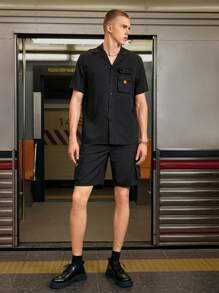 Manfinity VCAY 男士翻領口袋前短袖寬鬆襯衫和短褲編織休閒兩件套裝