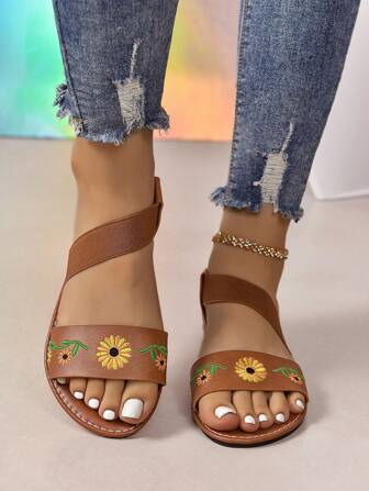 新款时尚女士一脚蹬拖鞋，时尚休闲罗马风格一脚蹬凉鞋，颜色有黑色、米色、棕色，舒适平底沙滩凉鞋，博主推荐的厚底凉鞋，夏季沙滩鞋，优雅低跟圆头拖鞋，简约防滑户外拖鞋，百搭平底一脚蹬女士凉鞋