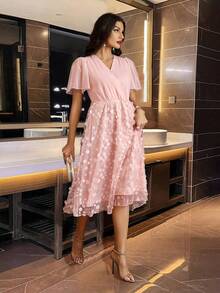 Women'S V-Neck Lotus Leaf Short-Sleeved Dress With Mesh Hem