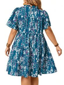 SHEIN Clasi Vestido De Talla Grande Con Estampado Floral Y Borde Con Volantes - Verde Oscuro - Ver 2