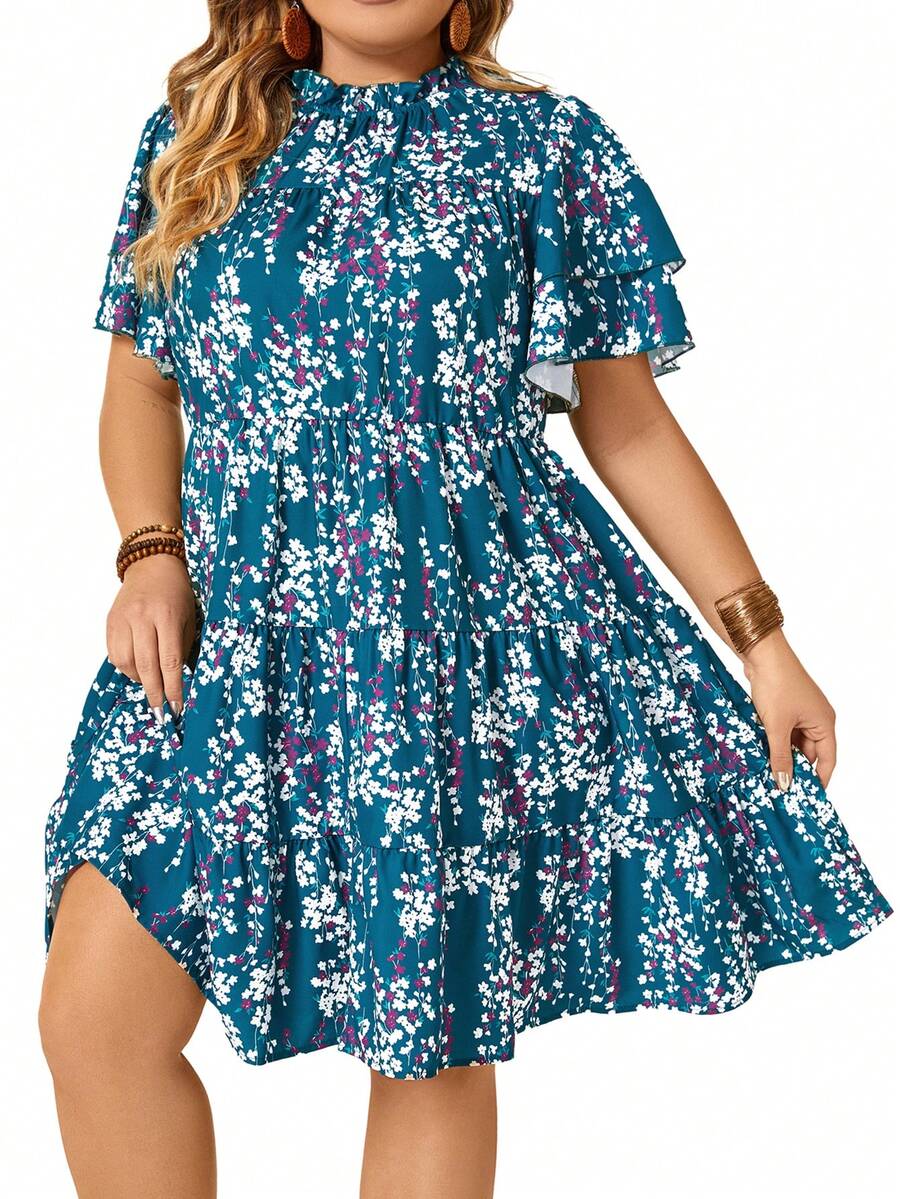 SHEIN Clasi Vestido De Talla Grande Con Estampado Floral Y Borde Con Volantes - Verde Oscuro - Ver 1