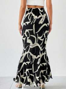 SHEIN Clasi Allover Print Mermaid Hem Skirt - Black - View 2