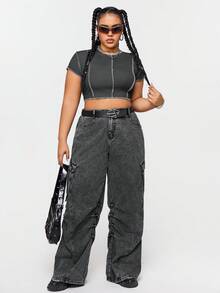 SHEIN EZwear CURVE 大尺碼休閒修身短袖 T 卹,拼色露縫細節 - 灰色 - 查看 4