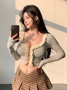 DAZY Blusa corta con botones y ribete de encaje, con volantes, para salir, de manga larga para mujer - Caqui - Ver 4