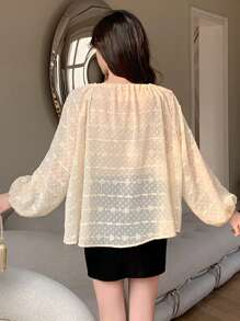 DAZY Quý cô Textured Lỏng lẻo phù hợp Buộc Tay áo Tay áo dài Áo sơ mi - Màu be - Xem 2
