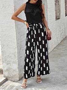 SHEIN Clasi Của phụ nữ Xếp li Vòng cổ Không tay Áo Và In Hình học Quần Bộ - màu đen - Xem 5