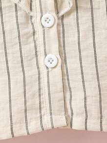 SHEIN 1 件装女婴休闲优雅条纹荷叶边衬衫上衣，荷叶边饰边设计