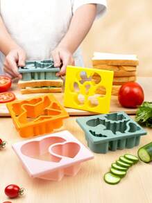 SHEIN Basic living 1 Pc Plastic Multiple Shapes Sandwich Cutter Durable Cookie Cutter Multifunctional Mold - Multicolor - View 2
