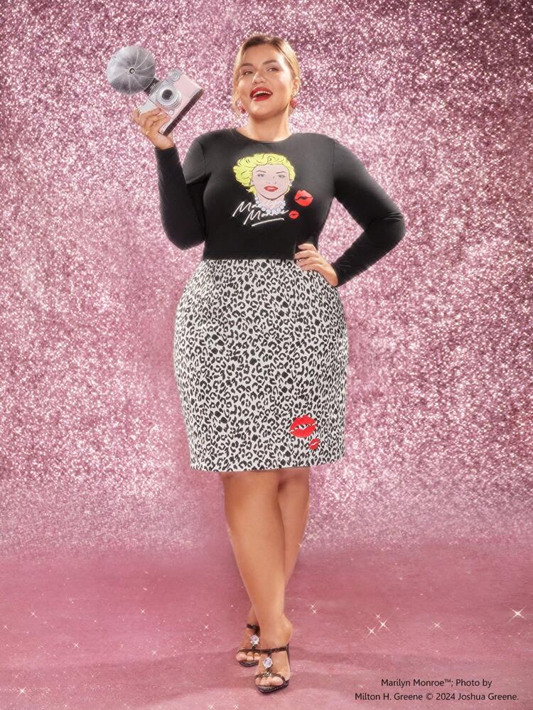 Plus Figure Graphic Top & Skirt Set