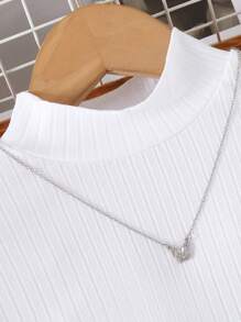 Tween Girl's Short Sleeve T-Shirt With Stand Collar, Ruffle Trim And Shorts Set - Multicolor - View 3