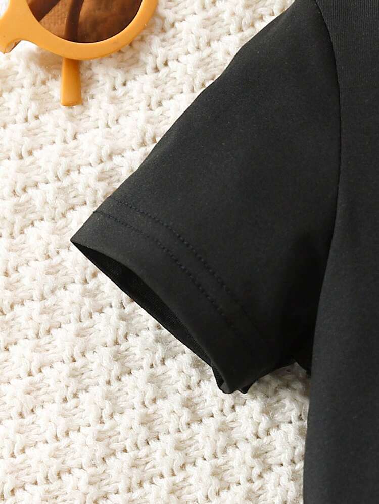 Baby Boys' Street Fashion Acid Washed Five-Pointed Star Subculture And Distressed Denim Shorts Outfit