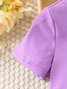 Young Girl Butterfly Printed Round Neck Short Sleeve T-Shirt