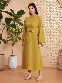 Al Najma Damen Kleid Mit Stehkragen, Langen Ärmeln Und Taillengürtel - Gelb - Übersicht 4