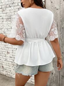 SHEIN Holidaya 大码女式网眼撞色短袖衬衫 - 白色 - 查看 2