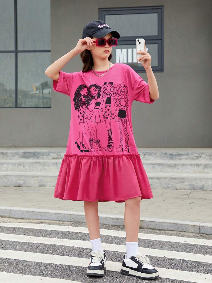 SHEIN Cô gái Tween Thể thao & Trang phục trên phố Phong cách Dệt kim Lỏng lẻo Ngắn tay Hoạt hình In Đầm Với Nếp may phóng đại Hem Và Tròn Đường viền cổ áo Cho mùa xuân Và Mùa hè - Hồng - Xem 1