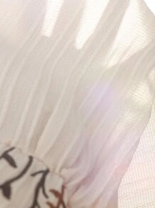 SHEIN Vintaside Kids 2023年時尚休閒可愛拼接波紋條紋刺繡荷葉邊彈性腰嬰兒女裝 - 杏色 - 查看 6