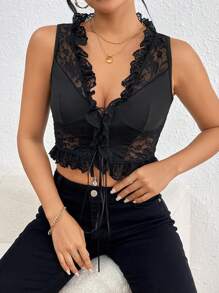 Zolique Deep V-Neck Cropped Lace Camisole Top - Black - View 5