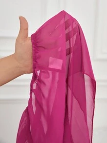 Conjunto De Pijama Corto De Color Puro Con Empalme De Encaje Para Mujer Con Tirantes Finos