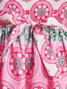 SHEIN Tween-Mädchen Lockeres, süßes Set aus Oberteil mit Rundhalsausschnitt und geometrischem Muster und Hose