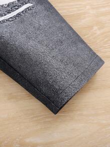 SHEIN Ensemble deux pièces pour bébé garçon composé d'une chemise décorative à motif de nœud et de cœur, et d'un pantalon effet jean