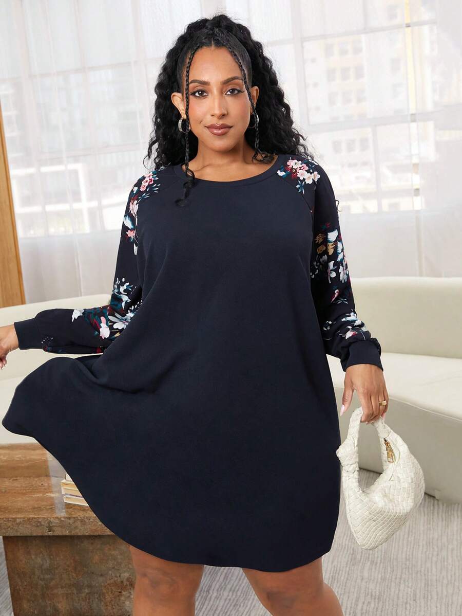 SHEIN CURVE+ Plus Size Floral Printed Raglan Sleeve Skater Dress - Navy Blue - View 1