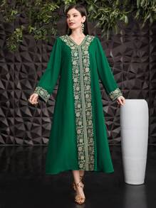 Al Najma 土耳其風格長袖連衣裙,帶有花卉裝飾 - 墨綠色 - 查看 3