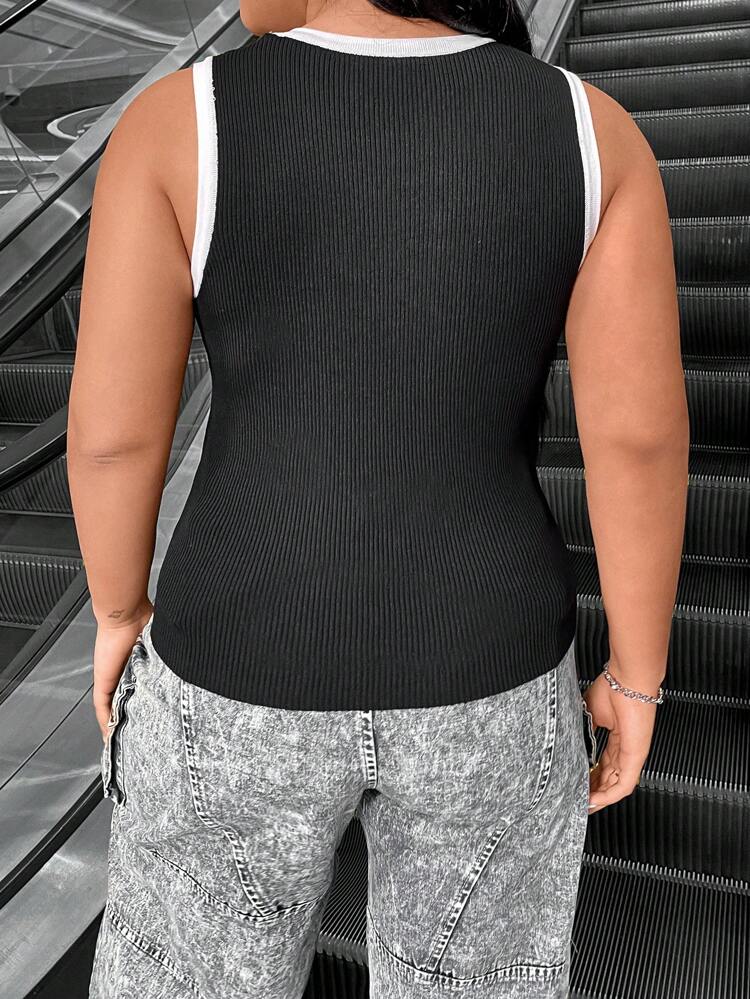 Plus Size Color-Block Cropped Sweater Vest With Decorative Trim