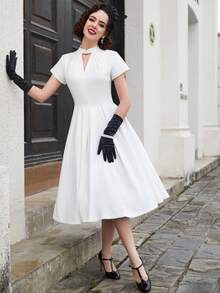 MUXXN 優雅露肩短袖褶皺大擺a字裙禮服, 站領剪裁設計 - 白色 - 查看 5
