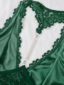 SHEIN Plus Size Women's Lace Bra & Panty Lingerie Set - Dark Green - View 4