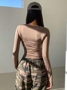 DAZY Solid Color Cropped Slim Fit Round Neck Long Sleeve Women's T-Shirt - Coffee Brown - View 2