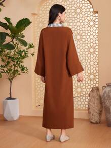 Al Najma Hình học In Tay áo dài Đầm Với Bộ đồ Vòng cổ - Cà phê nâu - Xem 2