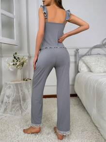 女士蕾絲修飾領口和荷葉邊裝飾吊帶褲睡衣套裝