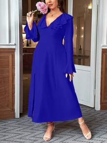 SHEIN Clasi Vestido Con Abertura Alta En Talla Grande, Cuello En V Con Dobladillo De Volantes - Azul - Ver 3