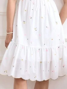 Simple Retro Women Ruffle Floral Embroidery Slip Midi Dress - White - View 4