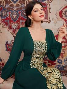 Al Najma 女士燈籠袖阿拉伯風刺繡金色連衣裙 - 墨綠色 - 查看 6