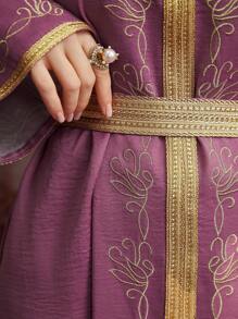 Al Najma 女士金色系带阿拉伯连衣裙 - 紫色 - 查看 6