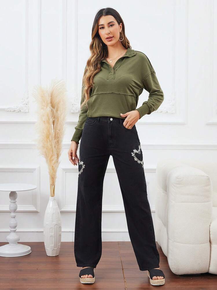 Jeans With Embroidered Heart Decoration And Straight Cut